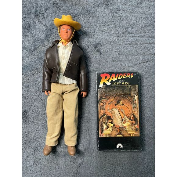 VTG 1981 Indiana Jones Action Figure by Kenner - Picture 1 of 8